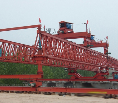 Double truss beam launcher for highway bridge erecting