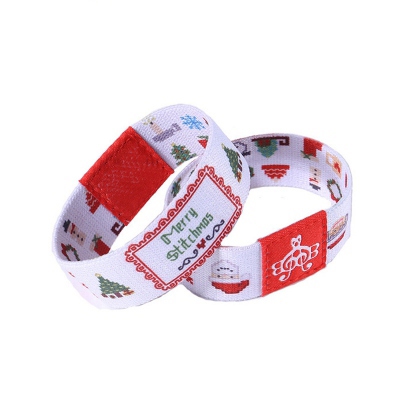 OEM available Bracelet Adjustable Silicone RFID wristband for outdoor activities