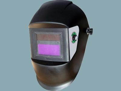 auto darkening welding helmets